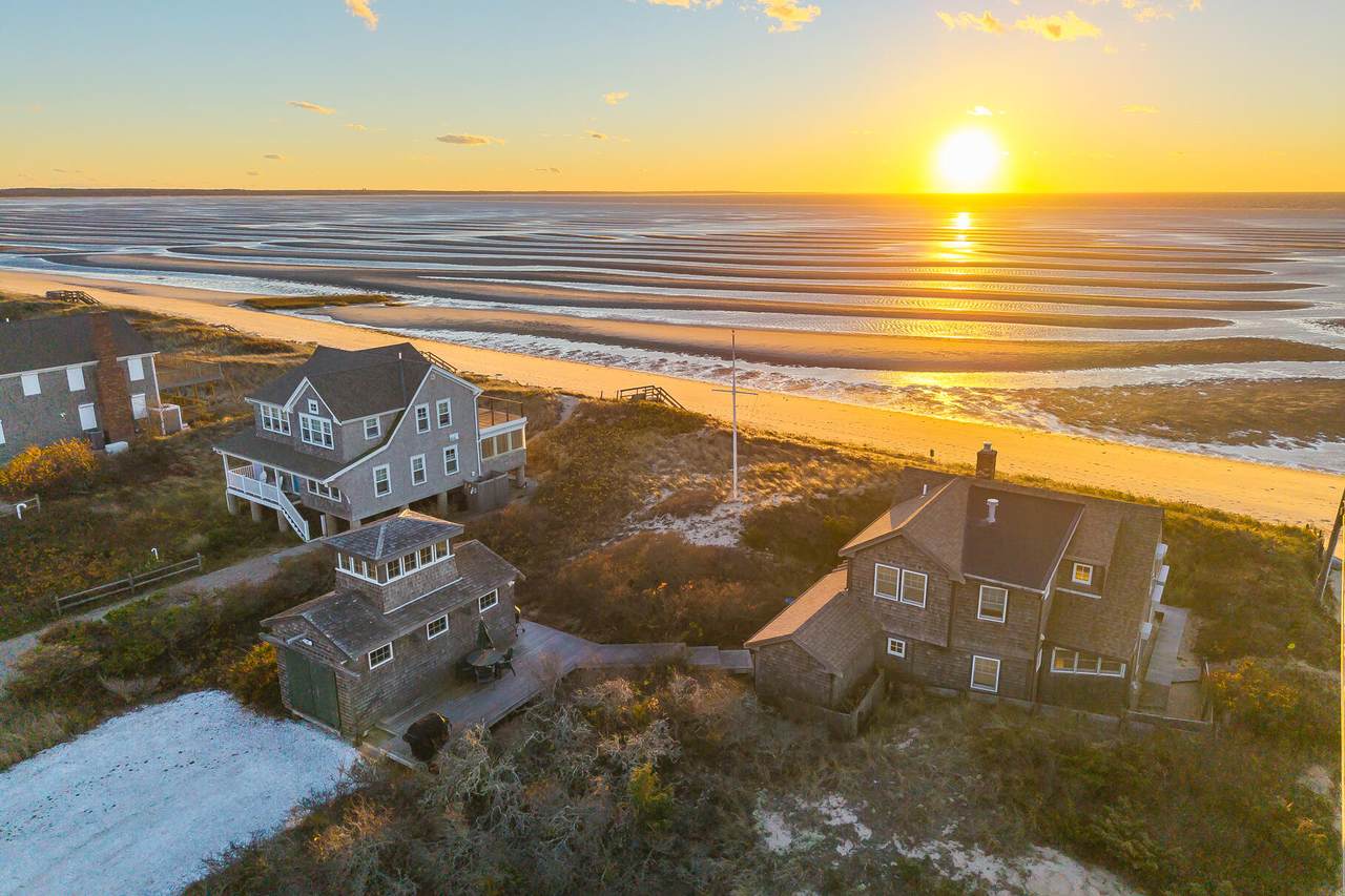 https://bt-photos.global.ssl.fastly.net/capecod/1280_boomver_1_22602505-2.jpg