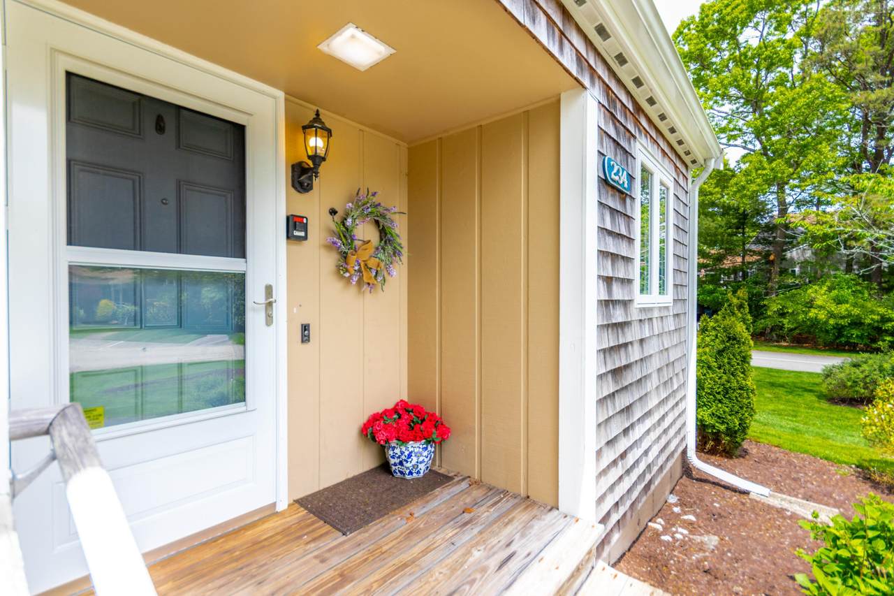 https://bt-photos.global.ssl.fastly.net/capecod/1280_boomver_1_22602514-2.jpg