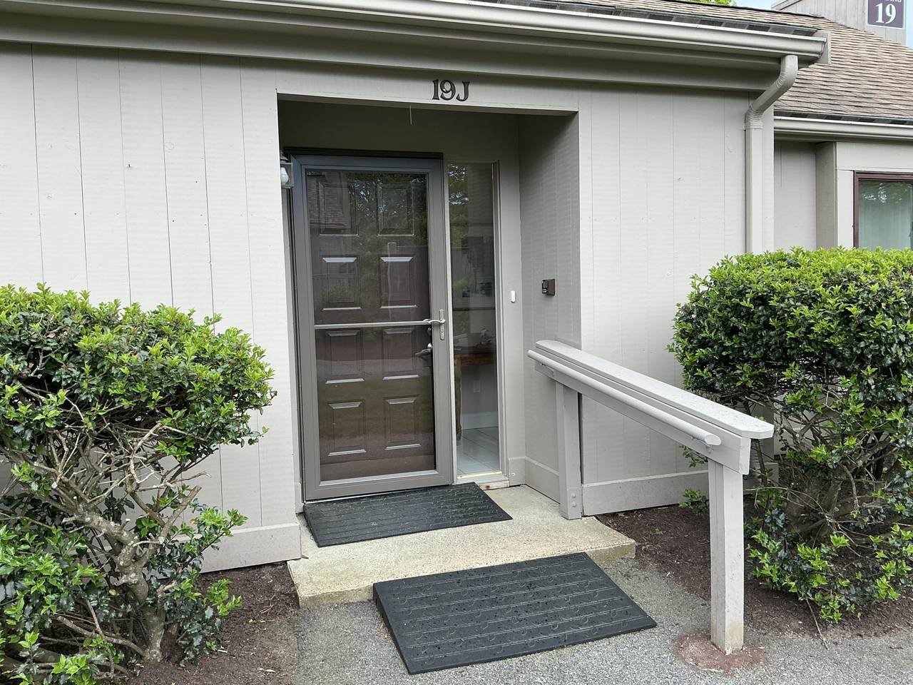 https://bt-photos.global.ssl.fastly.net/capecod/1280_boomver_1_22602549-2.jpg