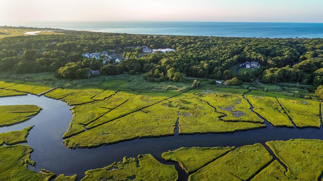 https://bt-photos.global.ssl.fastly.net/capecod/1280_boomver_1_22602564-2.jpg