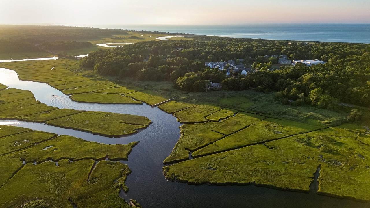 https://bt-photos.global.ssl.fastly.net/capecod/1280_boomver_1_22602564-2.jpg