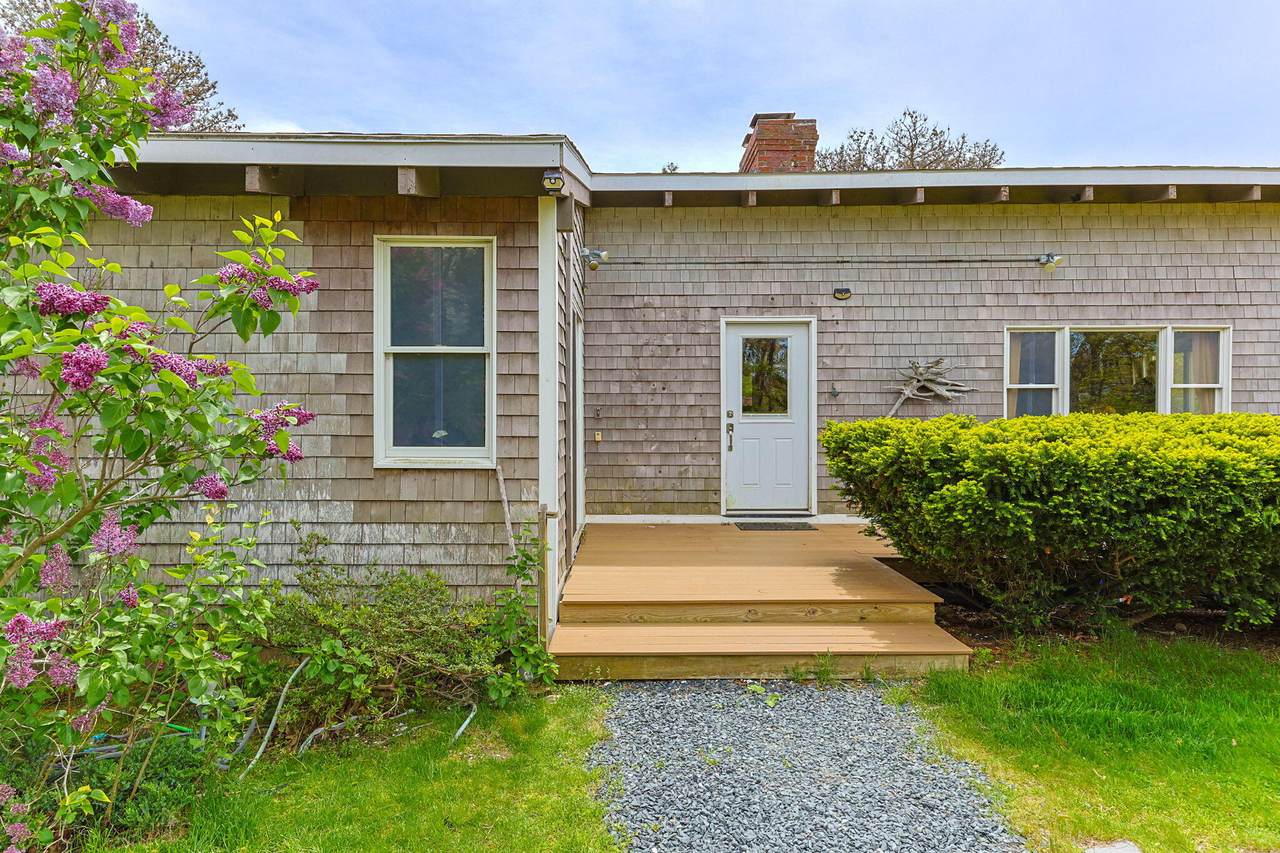 25 Noons Drive - Photo 1