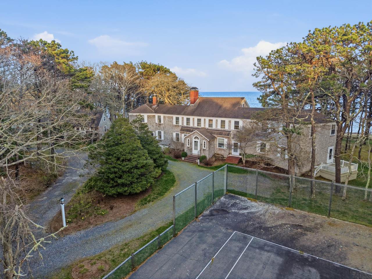 https://bt-photos.global.ssl.fastly.net/capecod/1280_boomver_1_22602575-2.jpg