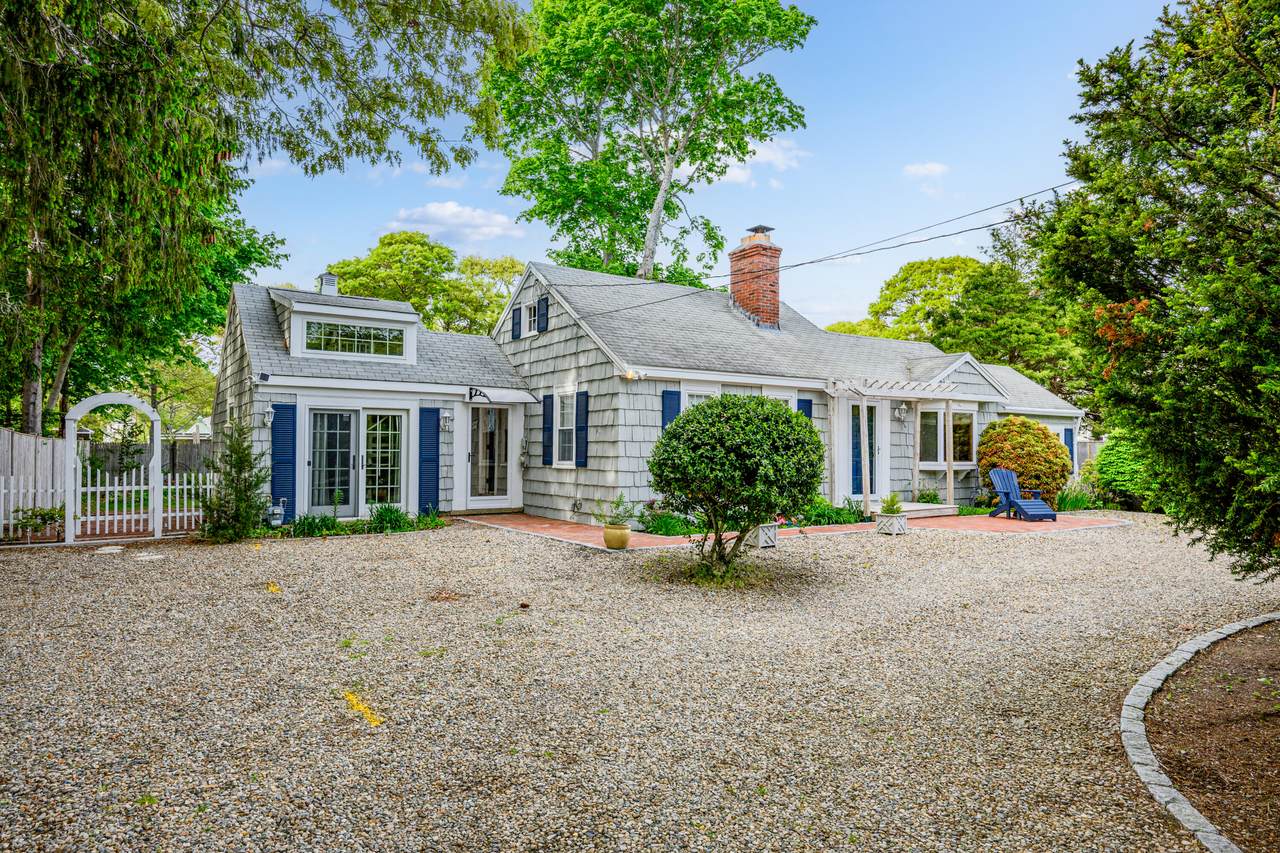 https://bt-photos.global.ssl.fastly.net/capecod/1280_boomver_1_22602588-2.jpg