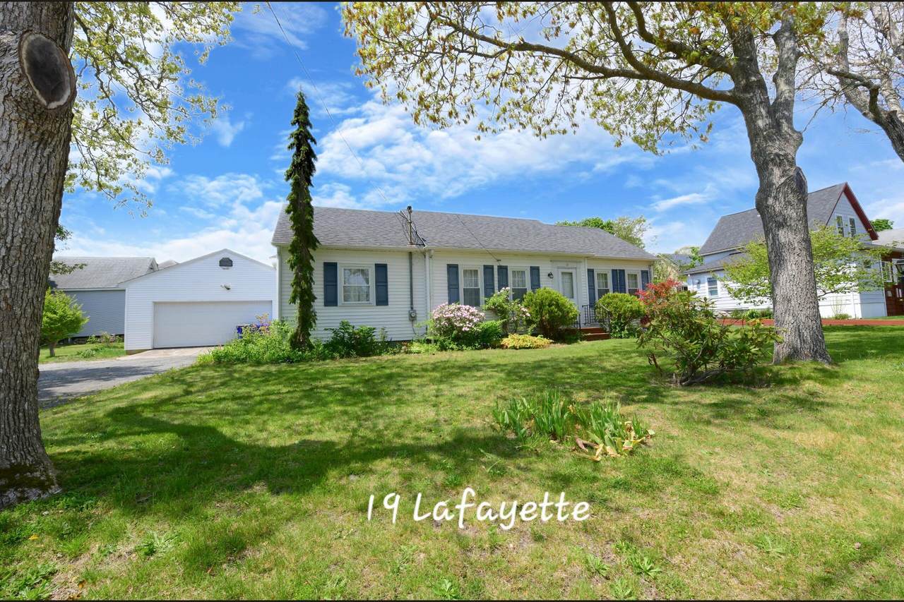 19 Lafayette Avenue - Photo 1