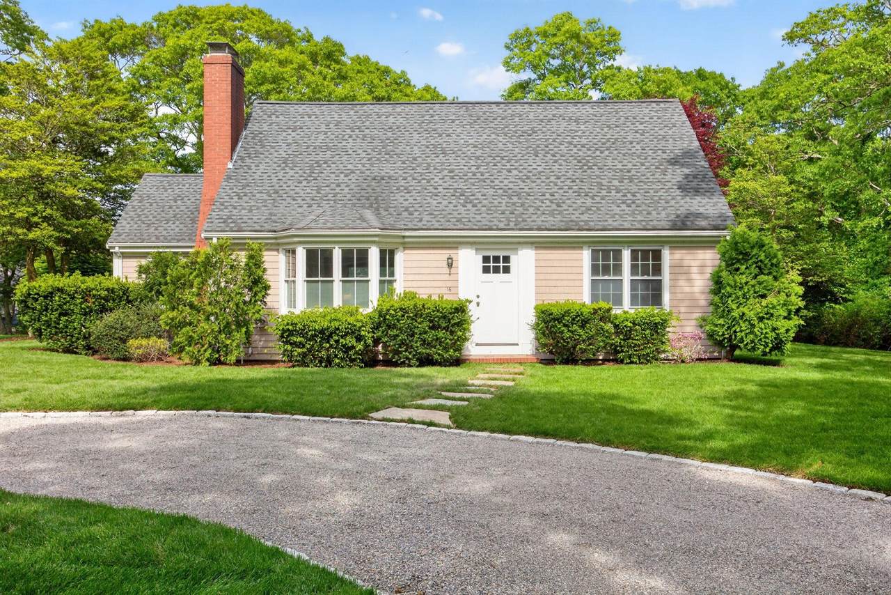 16 Maple Road - Photo 1