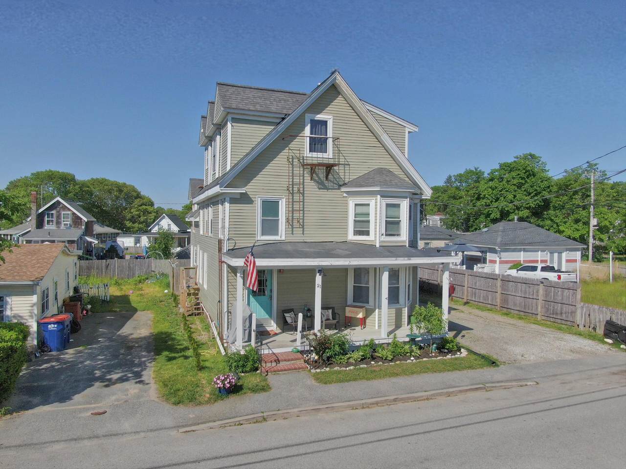 https://bt-photos.global.ssl.fastly.net/capecod/1280_boomver_1_22602689-2.jpg