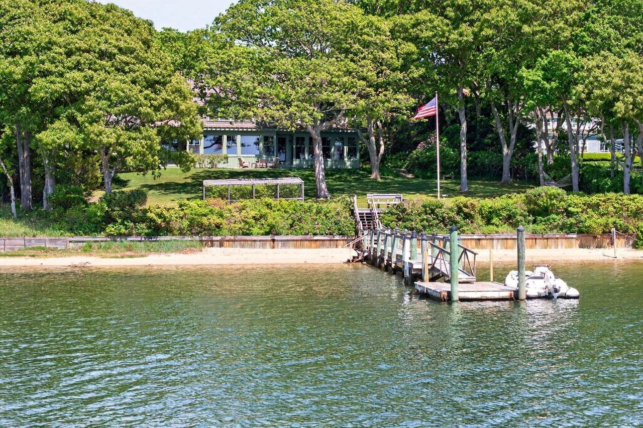 https://bt-photos.global.ssl.fastly.net/capecod/1280_boomver_1_22602692-2.jpg