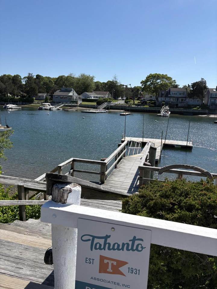 https://bt-photos.global.ssl.fastly.net/capecod/1280_boomver_1_22602721-2.jpg