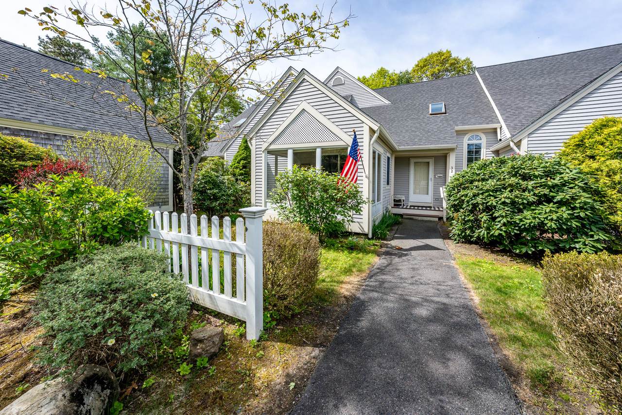 32 Red Cedar Road - Photo 1