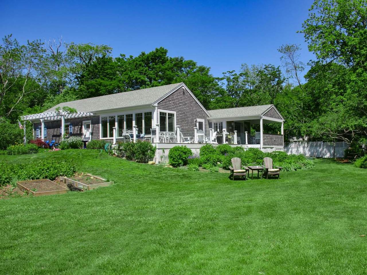 https://bt-photos.global.ssl.fastly.net/capecod/1280_boomver_1_22602744-2.jpg