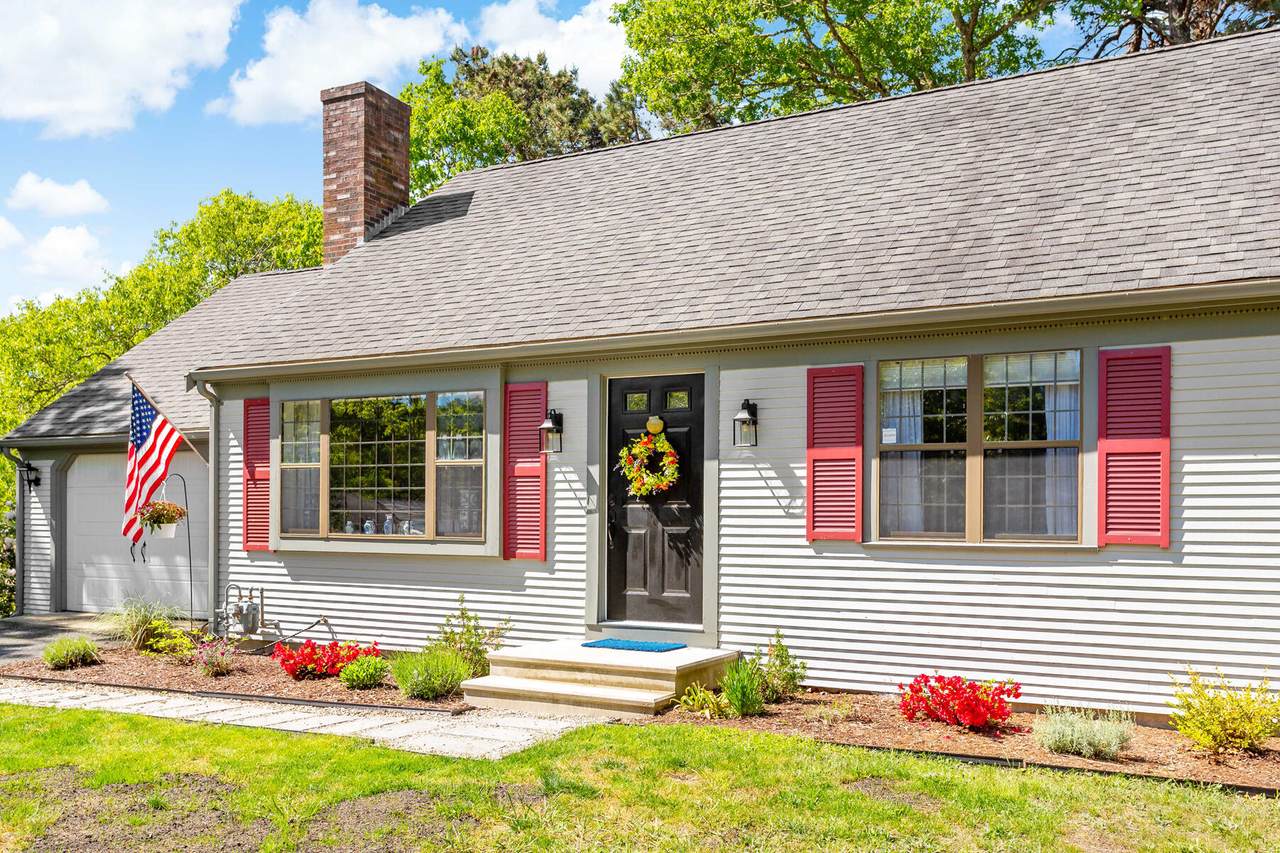 7 Bonnie Briar Road - Photo 1