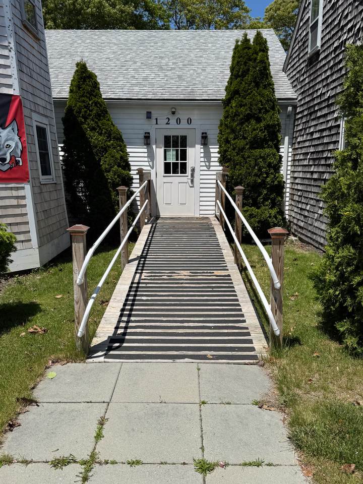https://bt-photos.global.ssl.fastly.net/capecod/1280_boomver_1_22602796-2.jpg