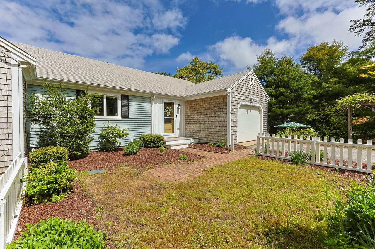 https://bt-photos.global.ssl.fastly.net/capecod/1280_boomver_1_22602815-2.jpg