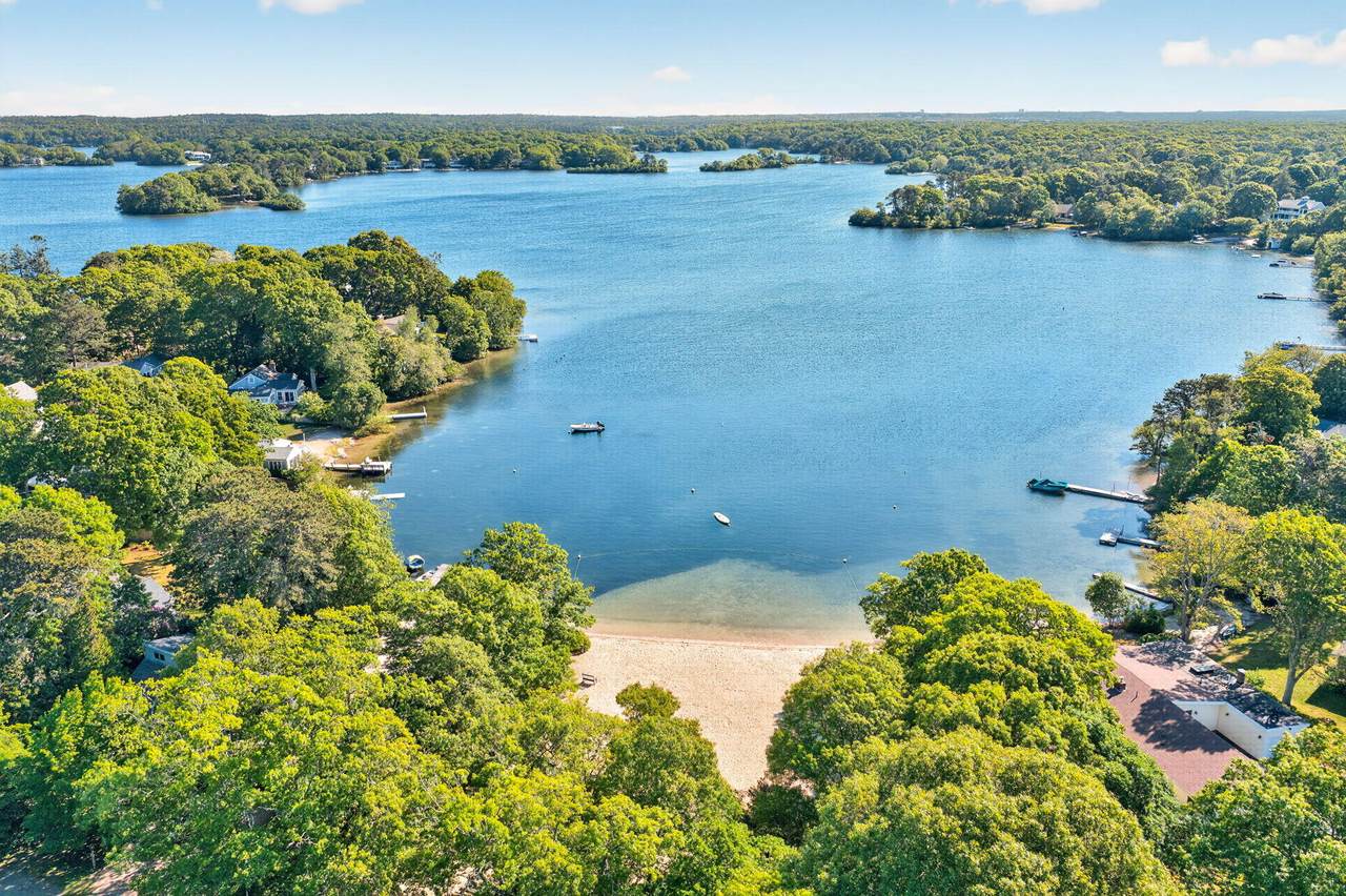 https://bt-photos.global.ssl.fastly.net/capecod/1280_boomver_1_22602831-2.jpg