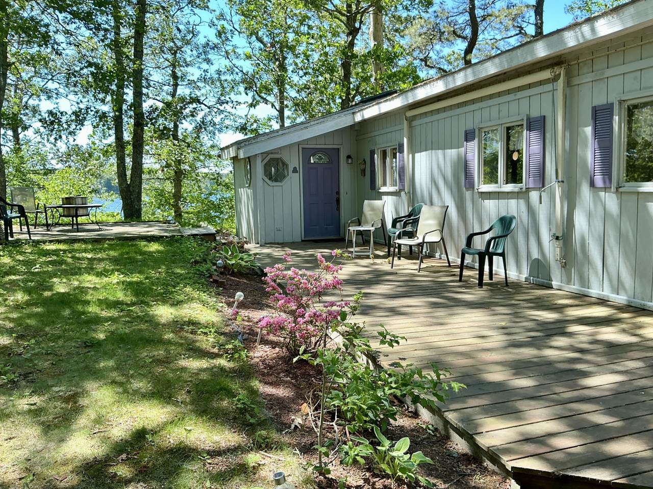 84 Lakewood Drive - Photo 1