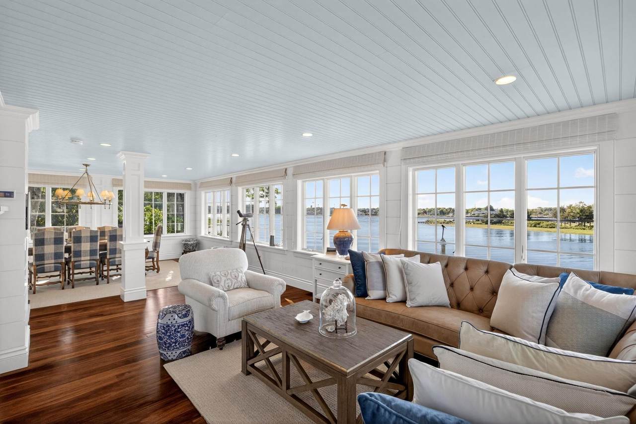 https://bt-photos.global.ssl.fastly.net/capecod/1280_boomver_1_22602887-2.jpg