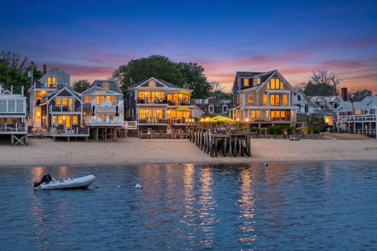 https://bt-photos.global.ssl.fastly.net/capecod/1280_boomver_1_22602928-2.jpg