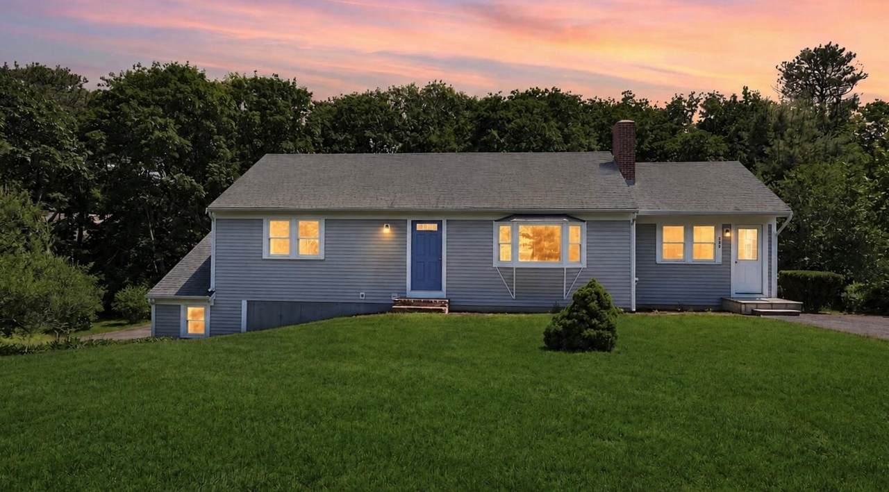 100 Village Lane - Photo 1