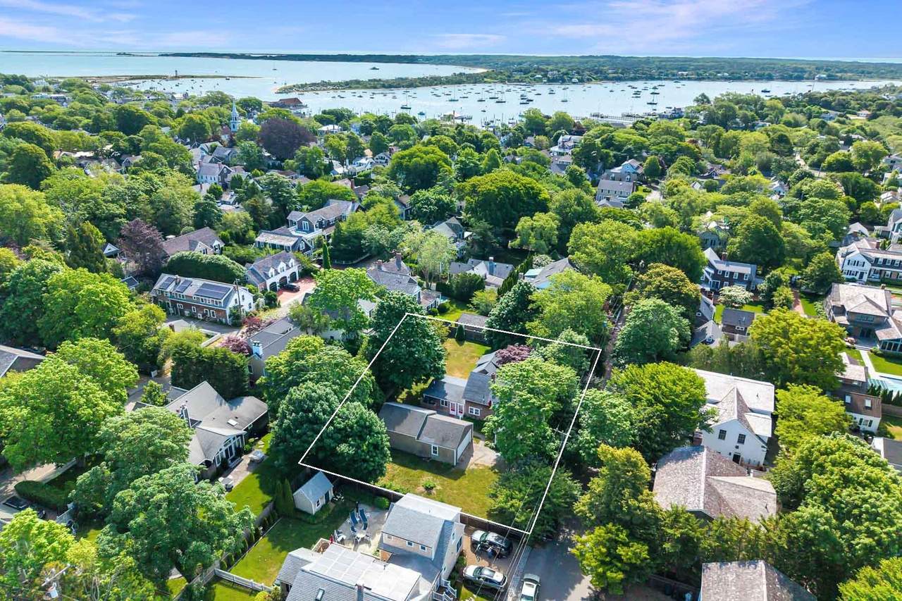 https://bt-photos.global.ssl.fastly.net/capecod/1280_boomver_1_22603145-2.jpg