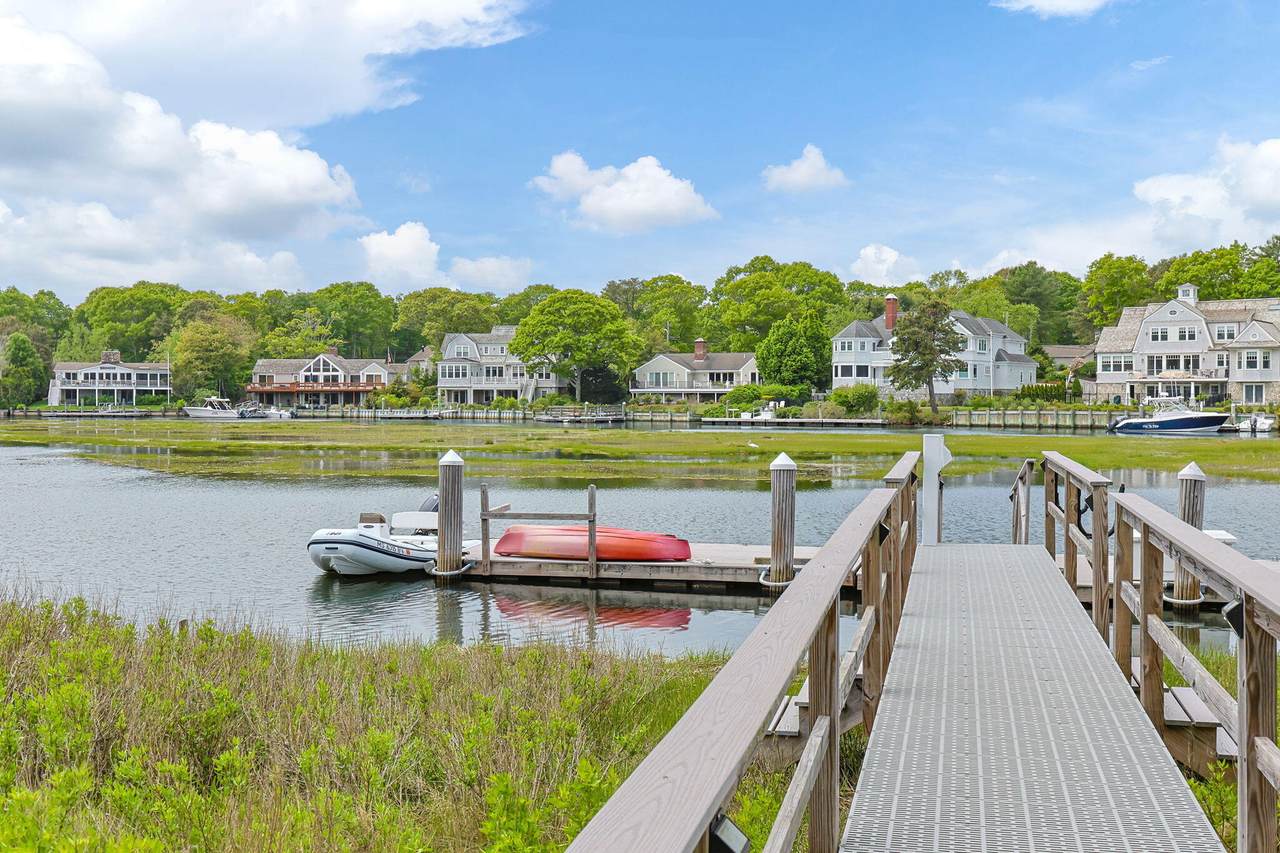 https://bt-photos.global.ssl.fastly.net/capecod/1280_boomver_1_22603156-2.jpg