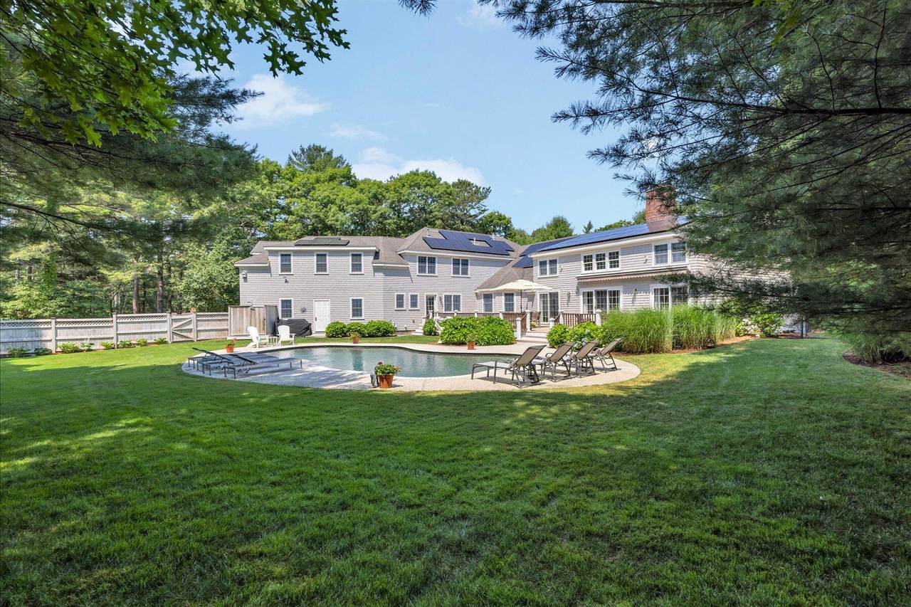 https://bt-photos.global.ssl.fastly.net/capecod/1280_boomver_1_22603220-2.jpg