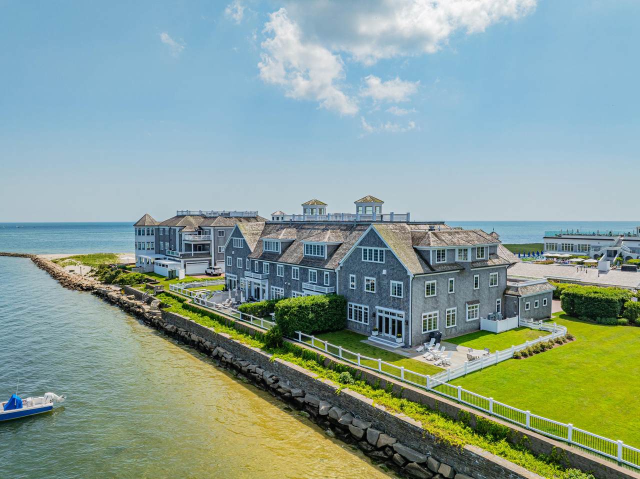https://bt-photos.global.ssl.fastly.net/capecod/1280_boomver_1_22603229-2.jpg