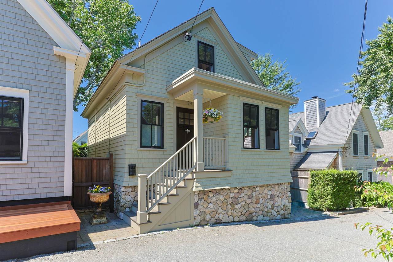 24 Cottage Street - Photo 1