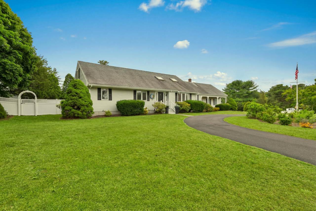 https://bt-photos.global.ssl.fastly.net/capecod/1280_boomver_1_22603257-2.jpg