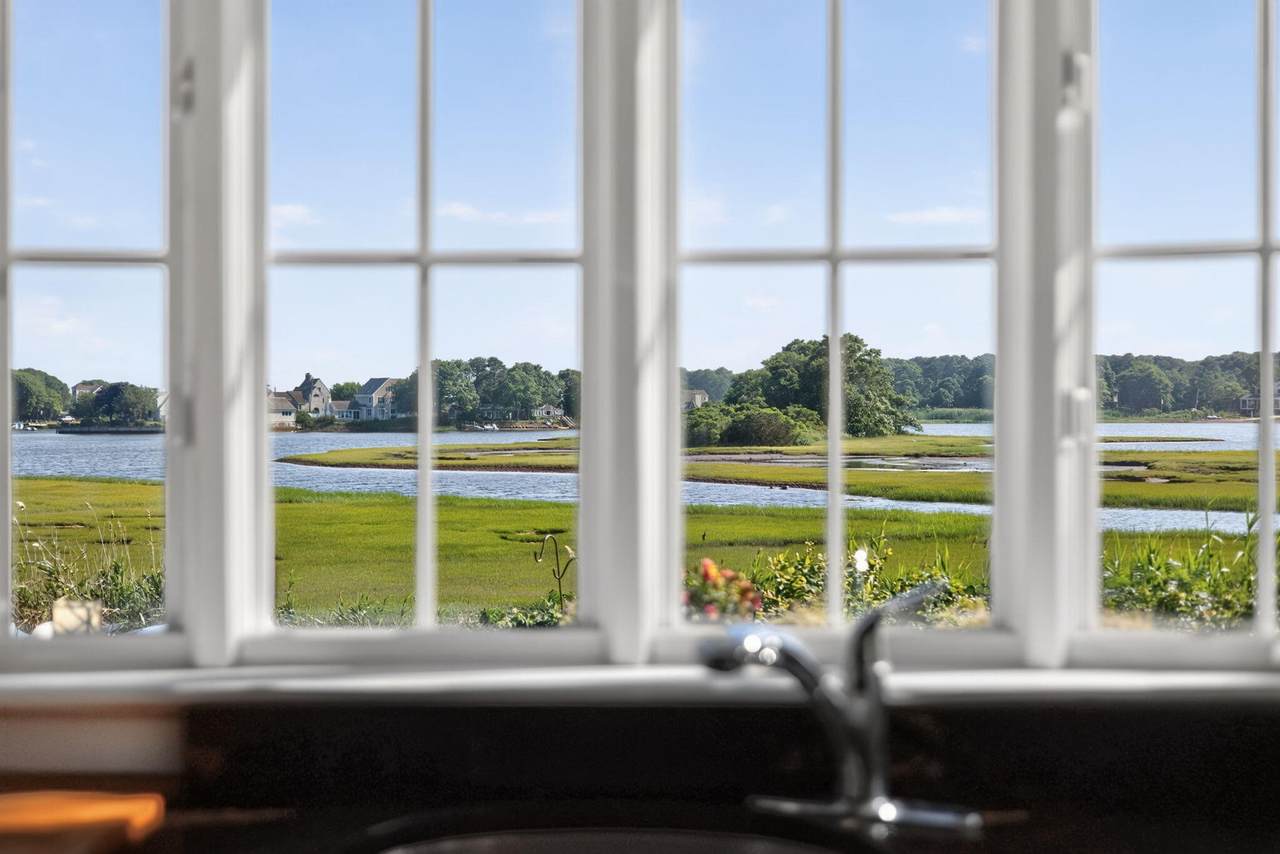 https://bt-photos.global.ssl.fastly.net/capecod/1280_boomver_1_22603289-2.jpg