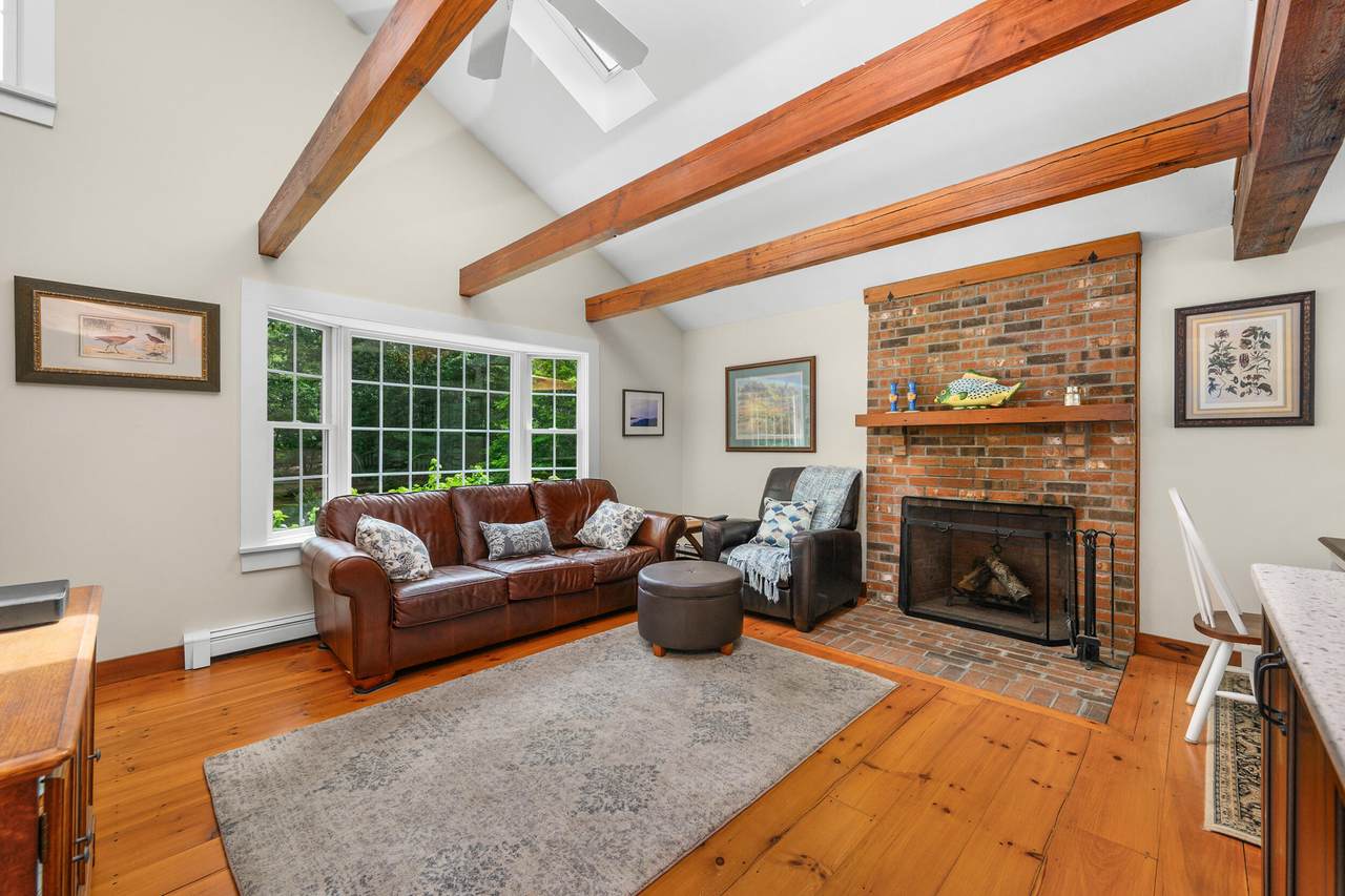 https://bt-photos.global.ssl.fastly.net/capecod/1280_boomver_1_22603297-2.jpg