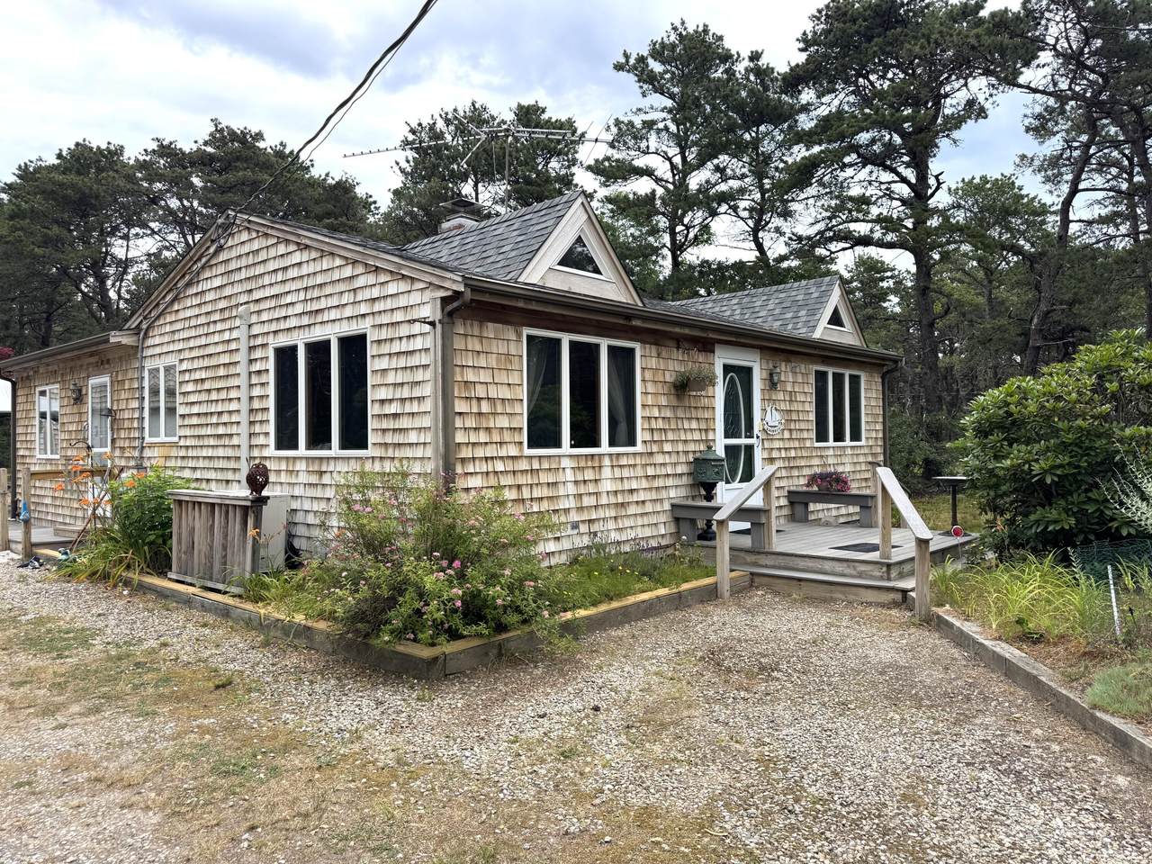 https://bt-photos.global.ssl.fastly.net/capecod/1280_boomver_1_22603312-2.jpg