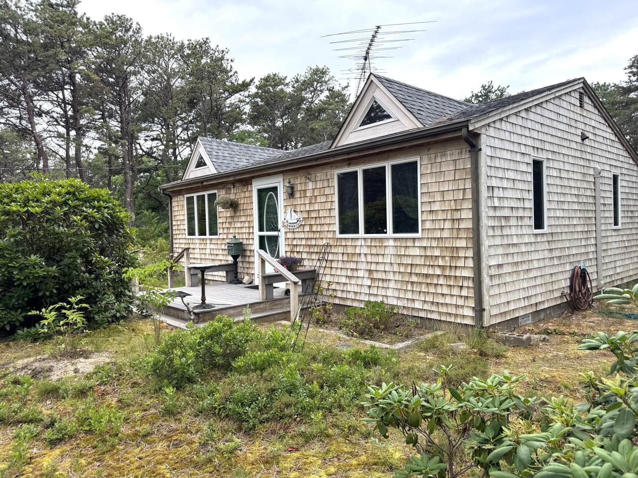 https://bt-photos.global.ssl.fastly.net/capecod/1280_boomver_1_22603312-2.jpg