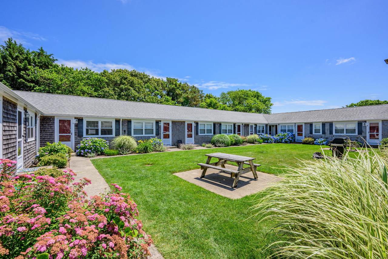 https://bt-photos.global.ssl.fastly.net/capecod/1280_boomver_1_22603357-2.jpg