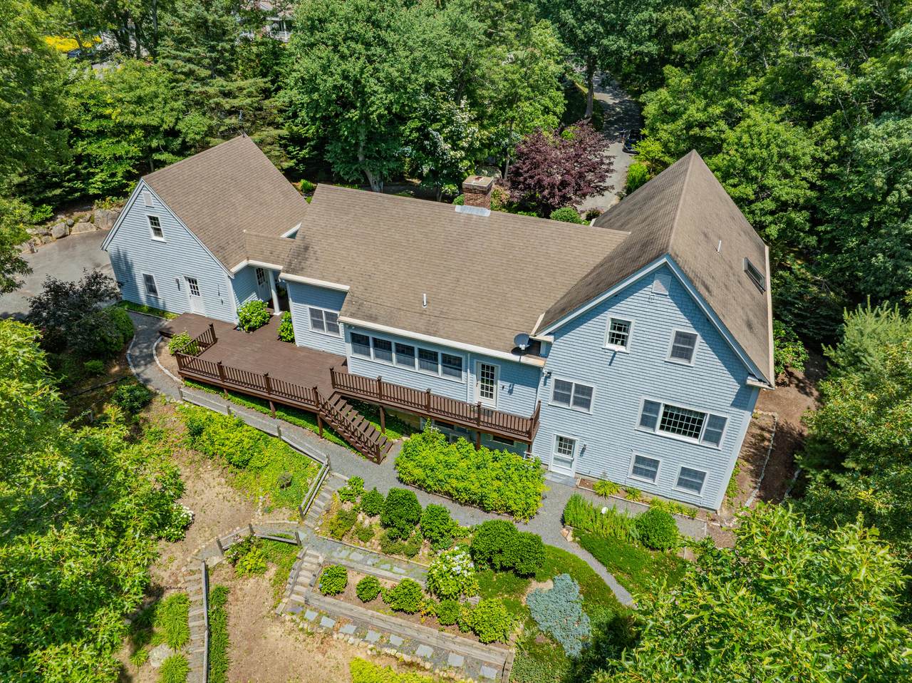 https://bt-photos.global.ssl.fastly.net/capecod/1280_boomver_1_22603393-2.jpg