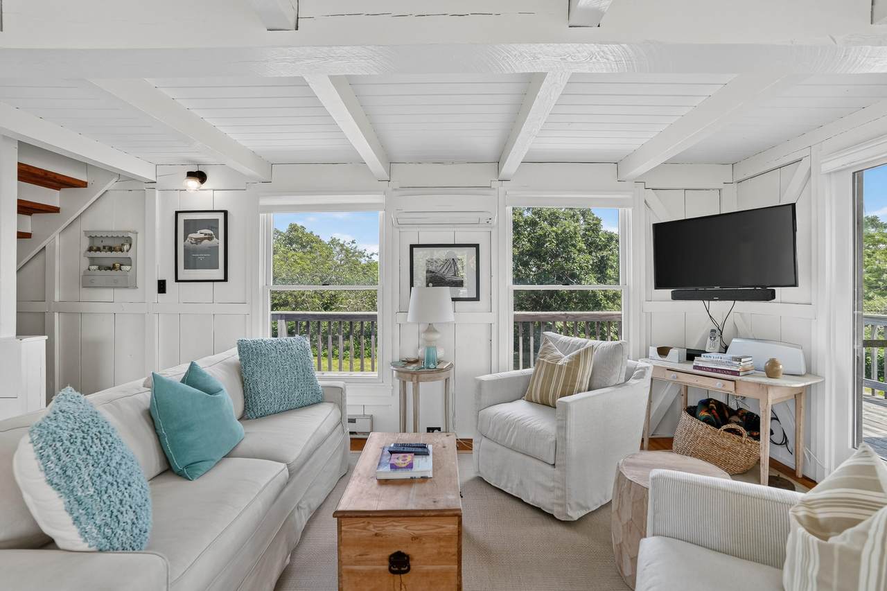 https://bt-photos.global.ssl.fastly.net/capecod/1280_boomver_1_22603395-2.jpg