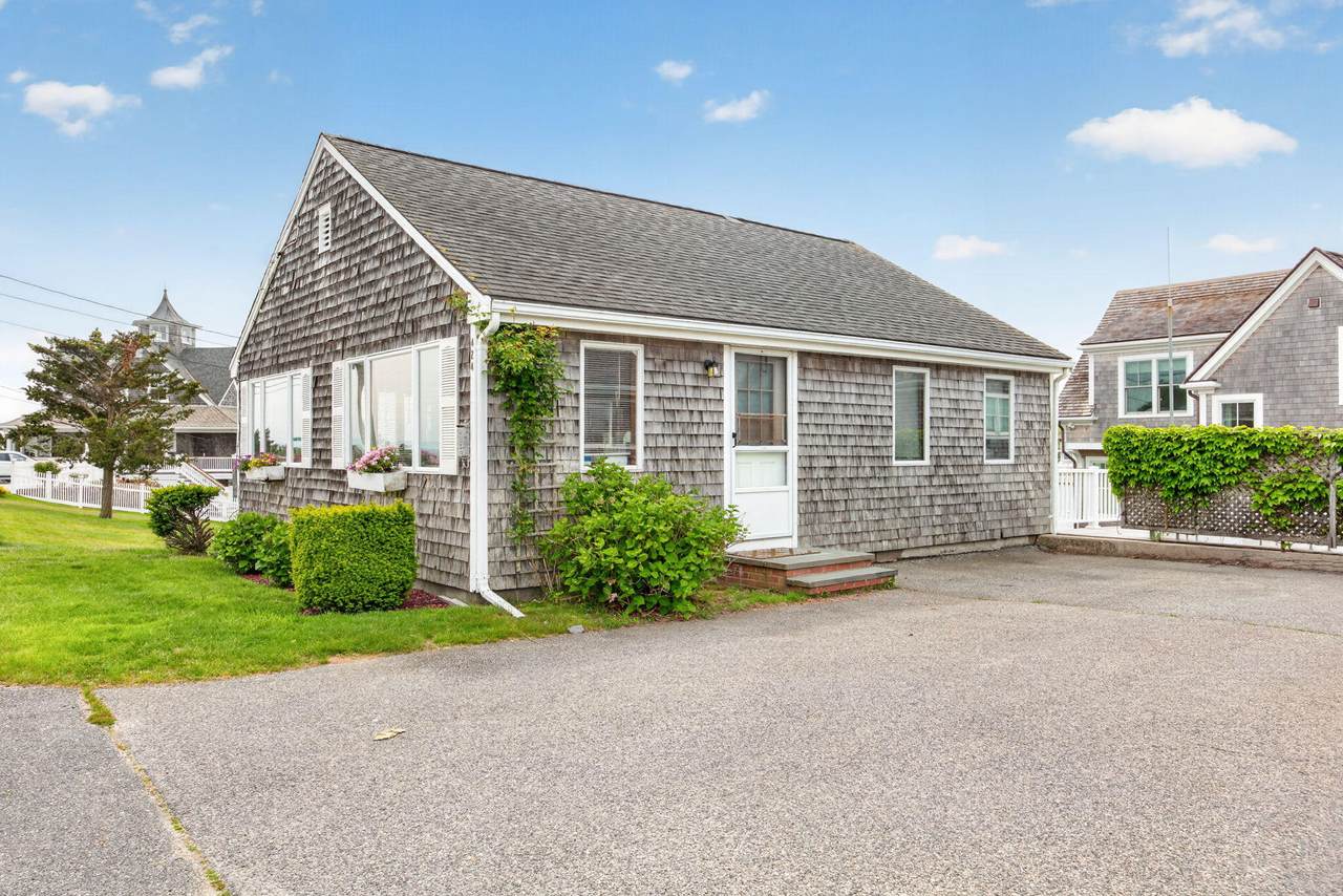 https://bt-photos.global.ssl.fastly.net/capecod/1280_boomver_1_22603401-2.jpg