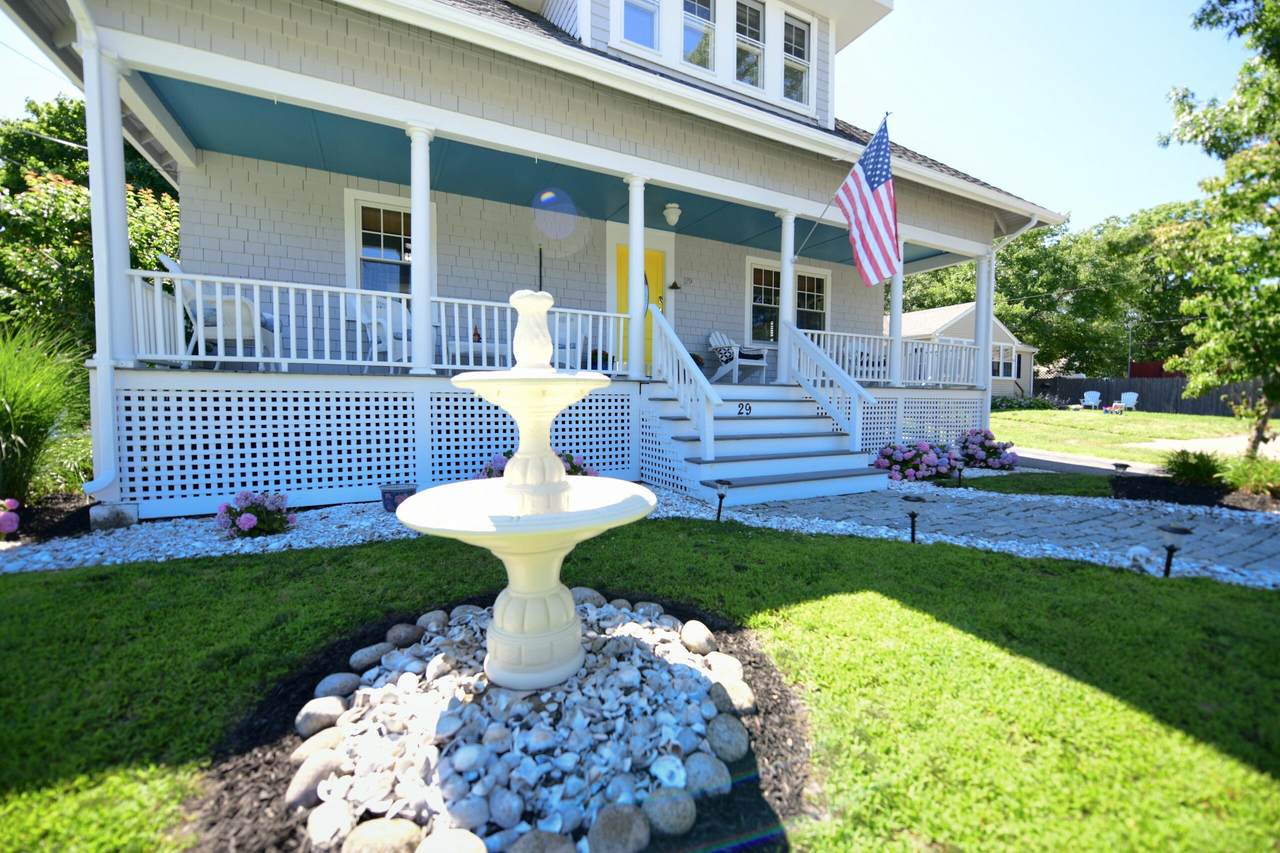 https://bt-photos.global.ssl.fastly.net/capecod/1280_boomver_1_22603418-2.jpg
