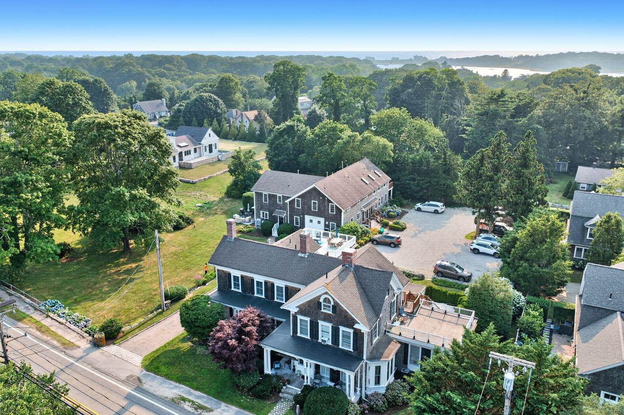 606 Falmouth Highway - Photo 1