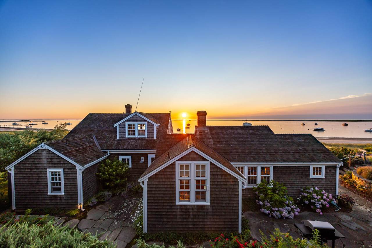 https://bt-photos.global.ssl.fastly.net/capecod/1280_boomver_1_22603612-2.jpg