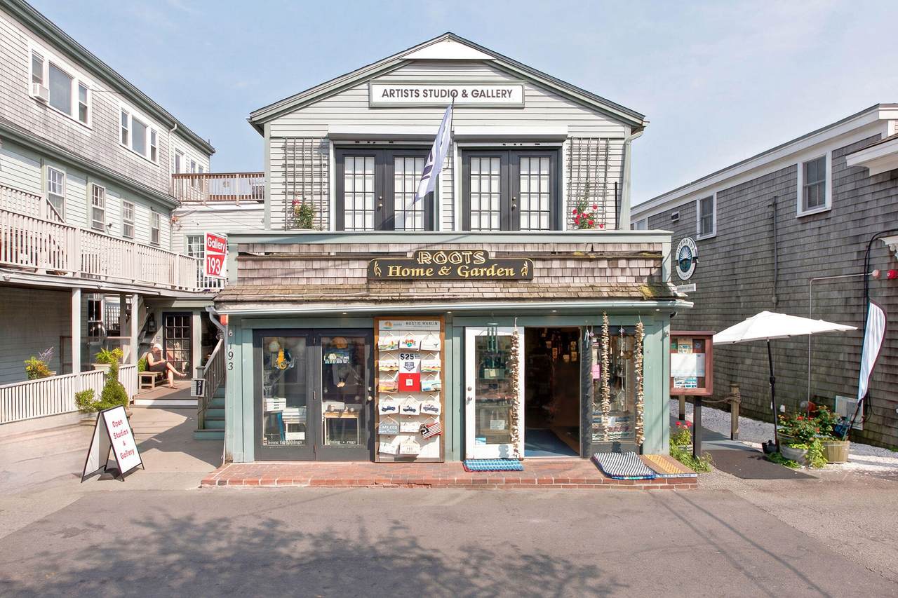 193 Commercial Street - Photo 1