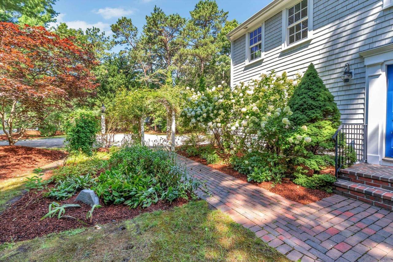 https://bt-photos.global.ssl.fastly.net/capecod/1280_boomver_1_22603693-2.jpg