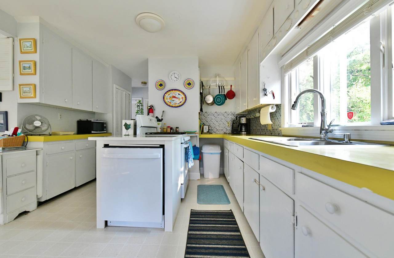 https://bt-photos.global.ssl.fastly.net/capecod/1280_boomver_1_22603701-2.jpg