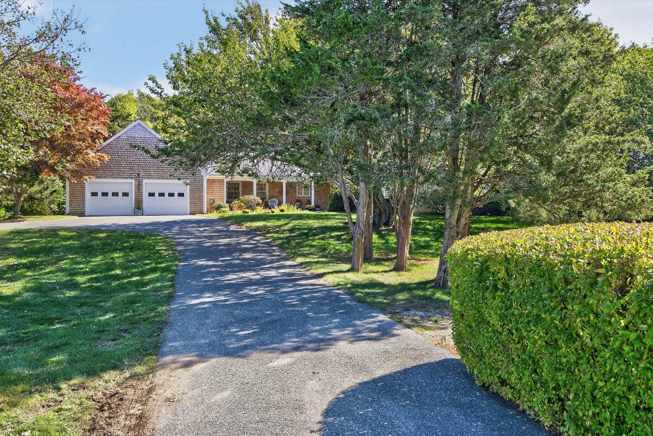 343 Tonset Road - Photo 1