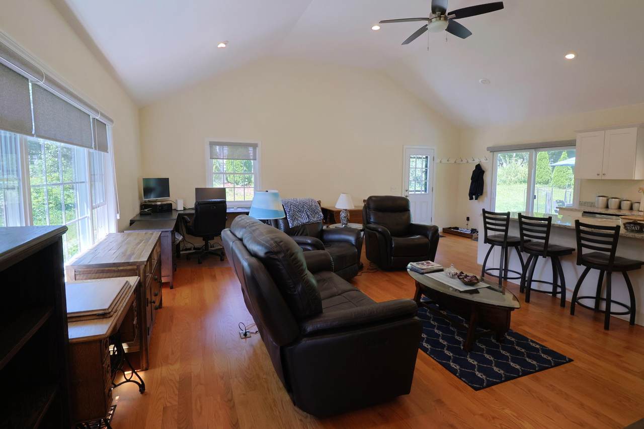 https://bt-photos.global.ssl.fastly.net/capecod/1280_boomver_1_22603784-2.jpg