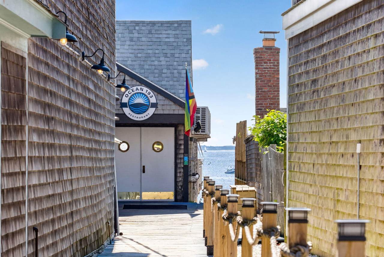 https://bt-photos.global.ssl.fastly.net/capecod/1280_boomver_1_22603831-2.jpg