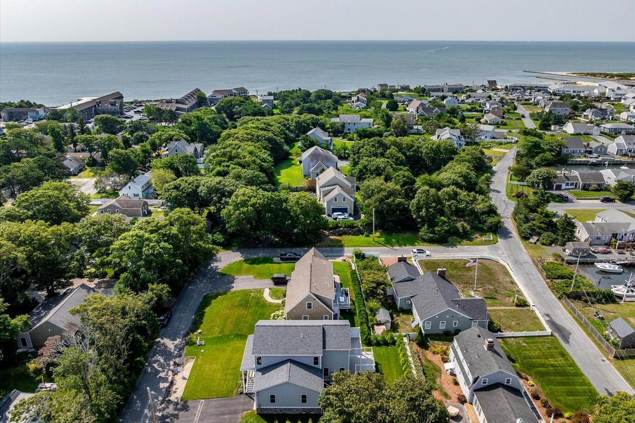 https://bt-photos.global.ssl.fastly.net/capecod/1280_boomver_1_22603945-2.jpg