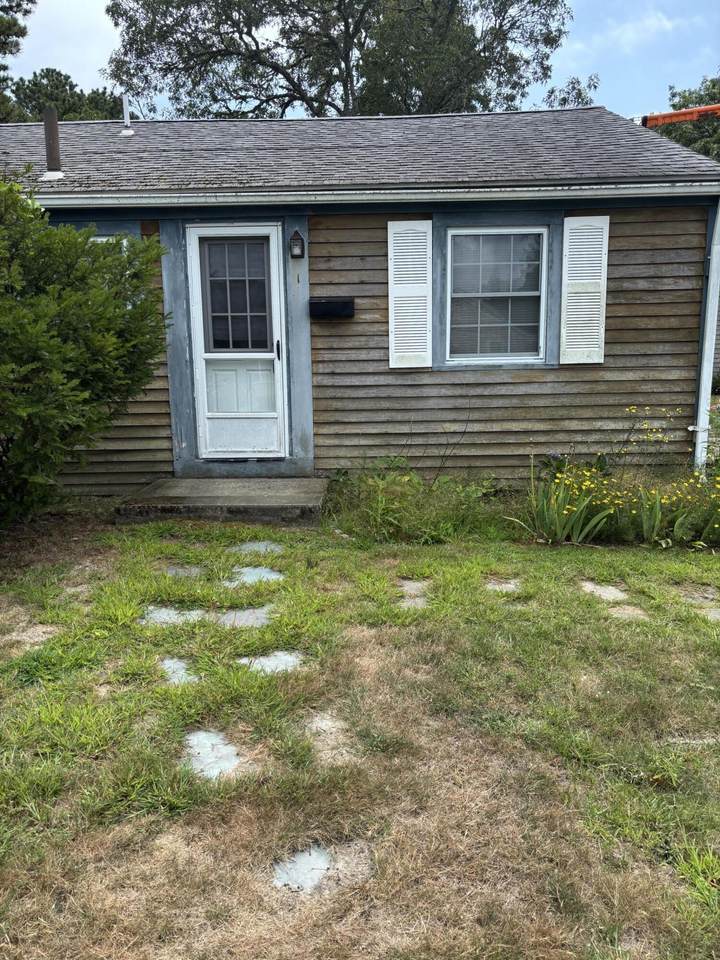 1 Howes Road - Photo 1