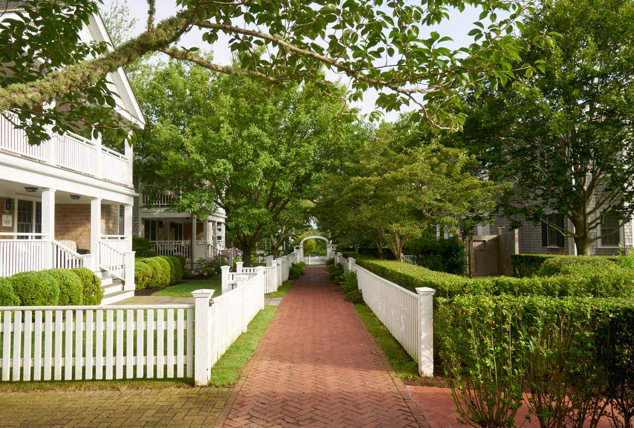 https://bt-photos.global.ssl.fastly.net/capecod/1280_boomver_1_22604141-2.jpg