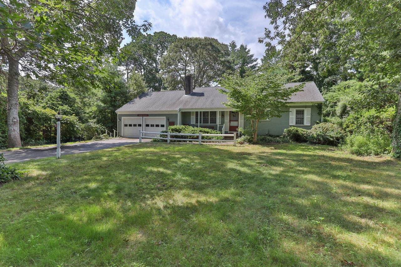 33 Ellis Circle - Photo 1